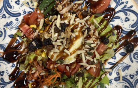 Ensalada de queso de cabra